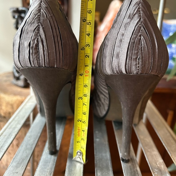 Naughty monkey high heels - Picture 4 of 7